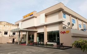 Seventeen Hotel